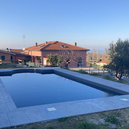 Casa Vacanze Immersa Tra Le Colline, Vicinissima Al Mare E Con Nuova Piscina Senigallia Exterior photo