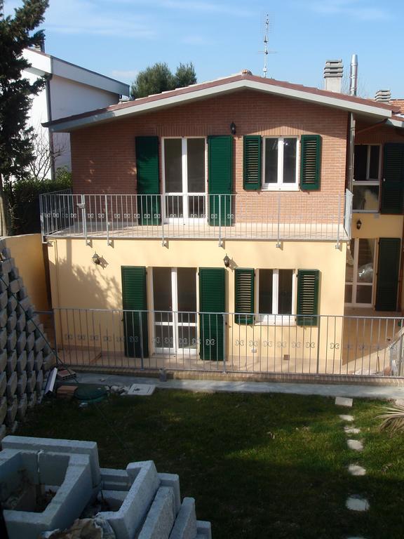 Casa Vacanze Immersa Tra Le Colline, Vicinissima Al Mare E Con Nuova Piscina Senigallia Exterior photo